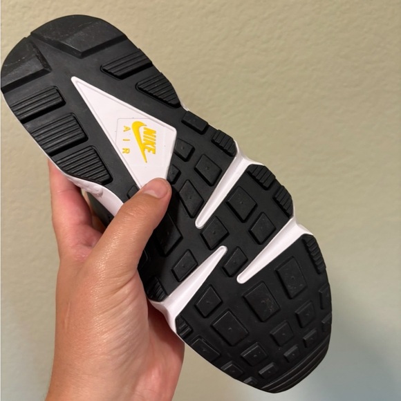 Nike huarache yellow and white - Picture 4 of 11